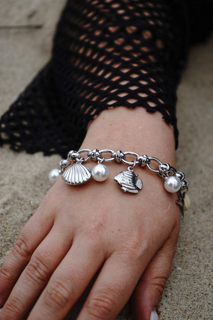 Sam - Charm Bracelet